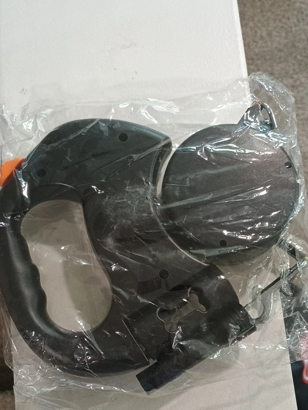Black  Retractable Dog Leash With Ergonomic Grip